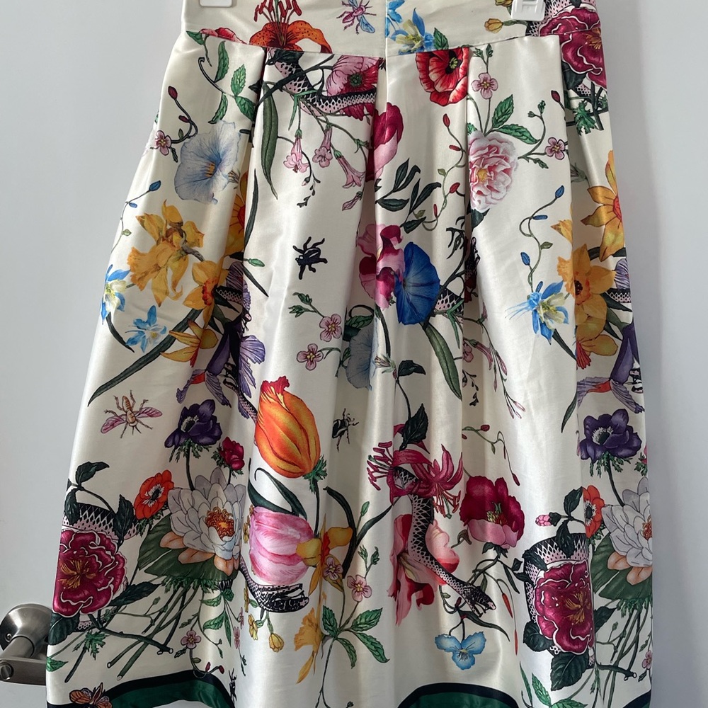 Custom, Classic Patterned High Waisted Mid Length… - image 3